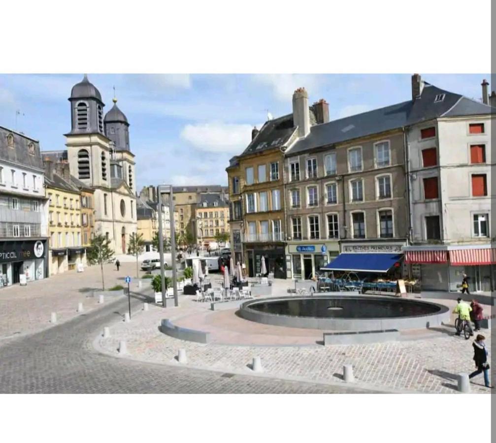 Charmant Duplex Dans Le Centre Historique De Sedan Apartman Kültér fotó
